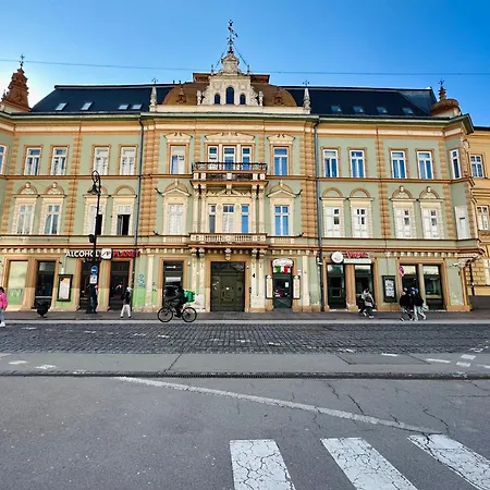 Hlavna With Parking * Košice